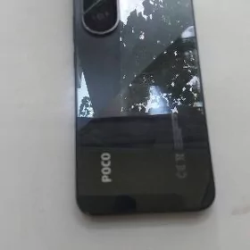 poco f7