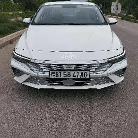 Hyundai Elantra 2025