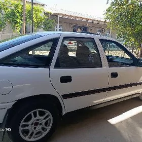 Opel Vectra 1990