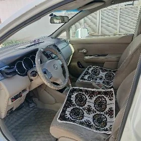 Nissan Tiida 2007