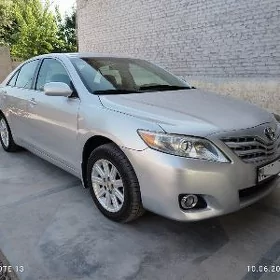 Toyota Camry 2010