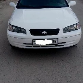 Toyota Camry 1999