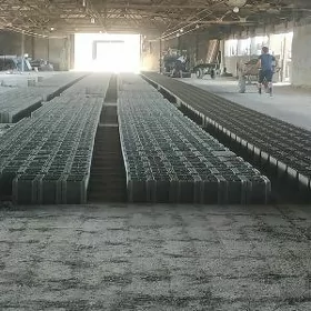 kerpiç guýmak üçin işgär gerek