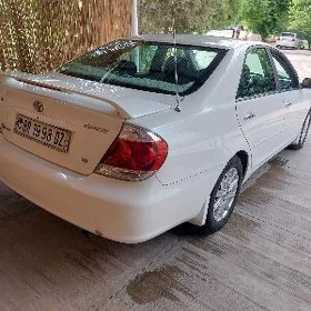 Toyota Camry 2004