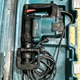 Перфоратор Makita