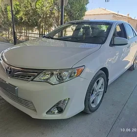Toyota Camry 2012