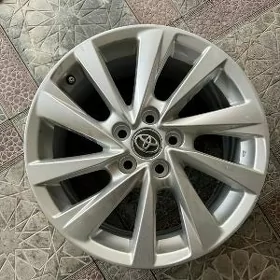 CAMRY LE DISKA 2021 2024