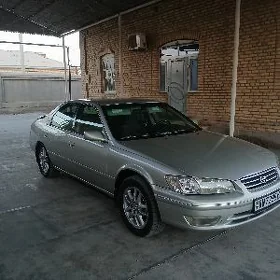 Toyota Camry 2000
