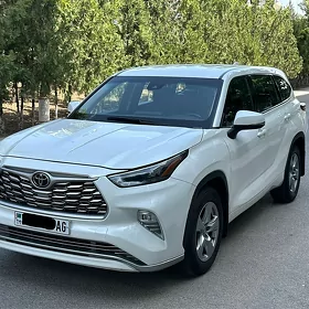 Toyota Highlander 2021