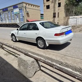 Toyota Camry 2001