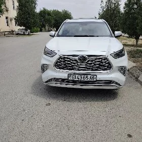 Toyota Highlander 2022