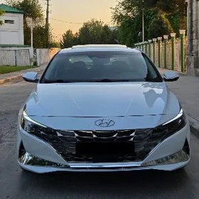 Hyundai Elantra 2021