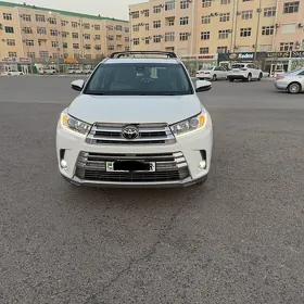 Toyota Highlander 2018