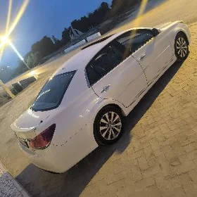 Toyota Avalon 2011