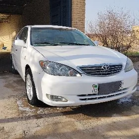 Toyota Camry 2004