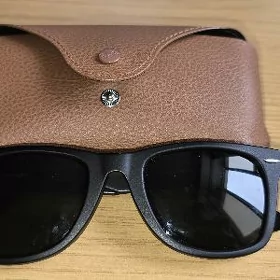 Солнцезащитные очки Ray-Ban