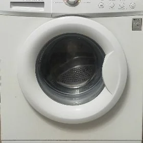 Продаю хорошую машинку