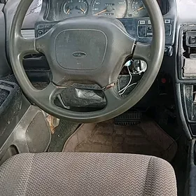 Toyota Corona 1995