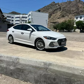 Hyundai Elantra 2017