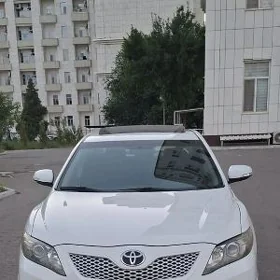 Toyota Camry 2010