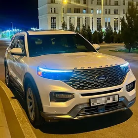 Ford Explorer 2021