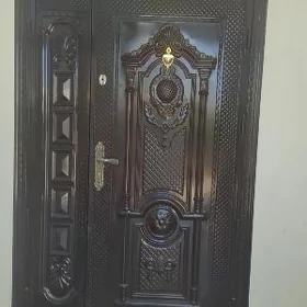 DAŞGY  DEMIR  GAPY  ARASSA
