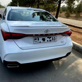 Toyota Avalon 2019