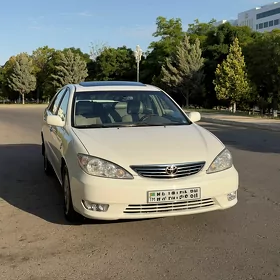 Toyota Camry 2005