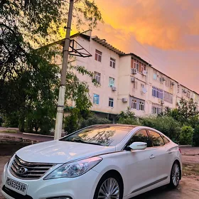 Hyundai Azera 2011