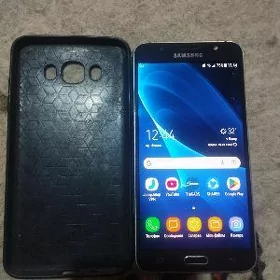 Samsung J7
