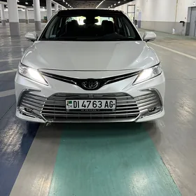 Toyota Camry 2023