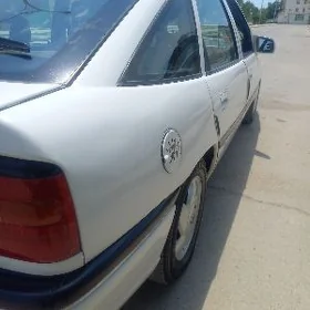 Opel Vectra 1990
