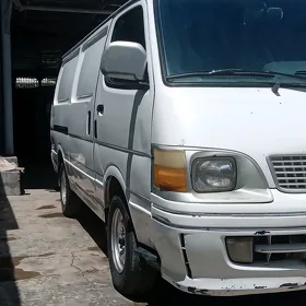 Toyota Hiace 2000