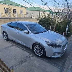 Kia Cadenza 2017