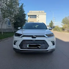 Toyota Grand Highlander 2024