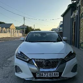 Nissan Maxima 2021