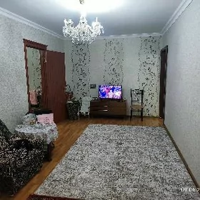 11мкр 2ух комн срочно