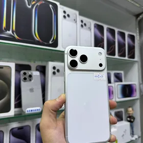 iPhone 17 pro Max. 100%