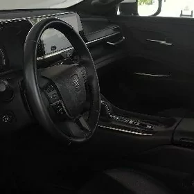 Toyota Crown 2023