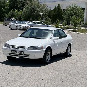Toyota Camry 1997
