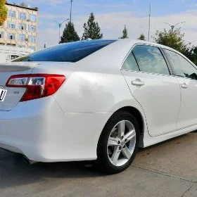 Toyota Camry 2013