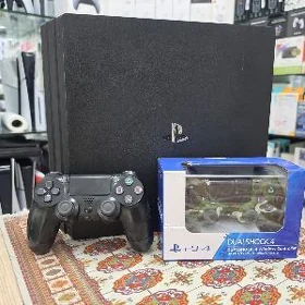 PLAYSTATION 4 PRO 