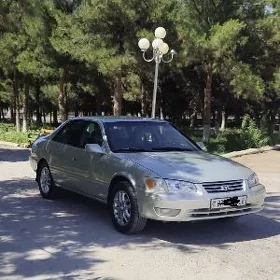 Toyota Camry 2000