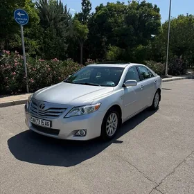 Toyota Camry 2011