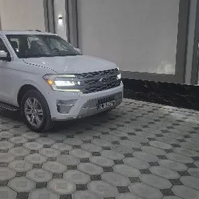 Ford Expedition 2022