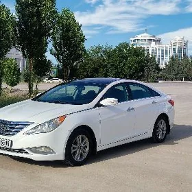 Hyundai Sonata 2012
