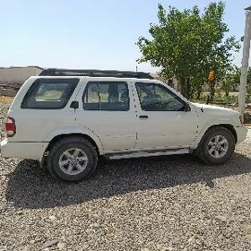 Nissan Pathfinder 2003