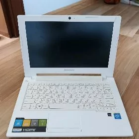 Lenova noutbuk