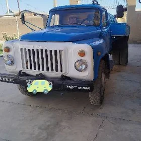 Gaz 53 1990