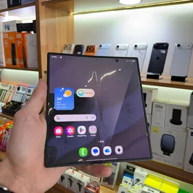 Samsung Z Fold 7. 12/256